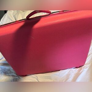 Vintage Pink Hardcase Suitcase - super cute 🥰